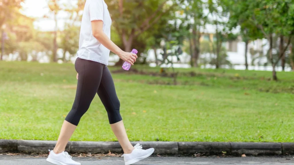 Jalan Kaki: Olahraga Sederhana dengan Banyak Manfaat untuk Kesehatan Fisik dan Mental